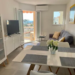 apartment-newly-renovated-aircond-wifi-pool-sea-view.fr-provencehotel.com/