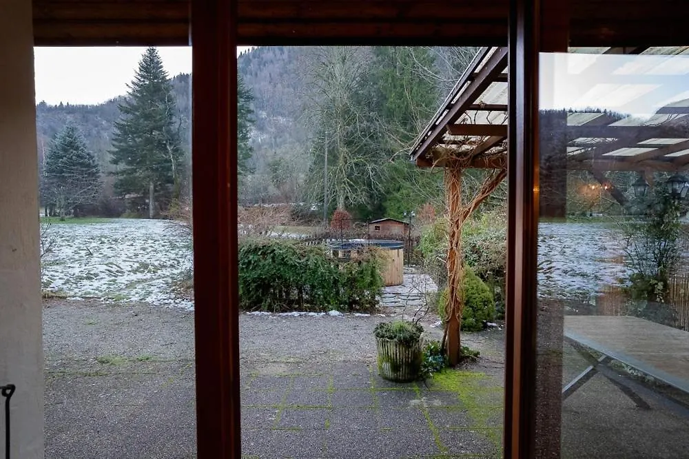 La Maison Des Jolicoeurs Saint-Christophe-sur-Guiers 0*,  France