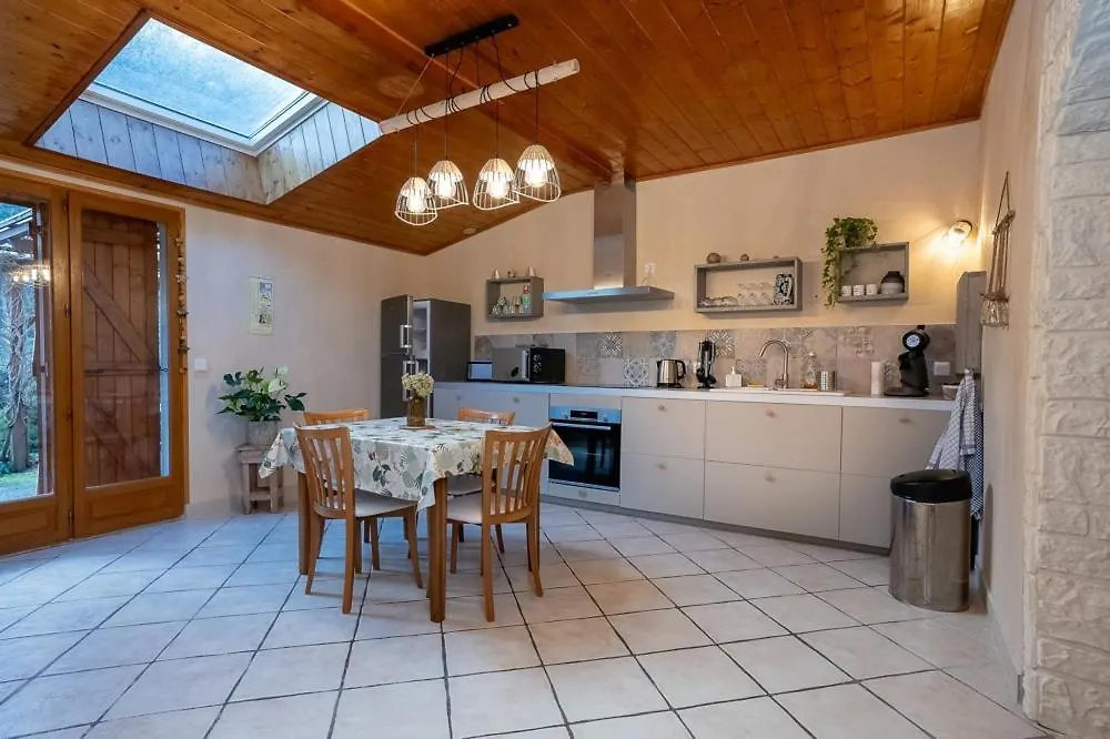 La Maison Des Jolicoeurs Saint-Christophe-sur-Guiers Holiday home